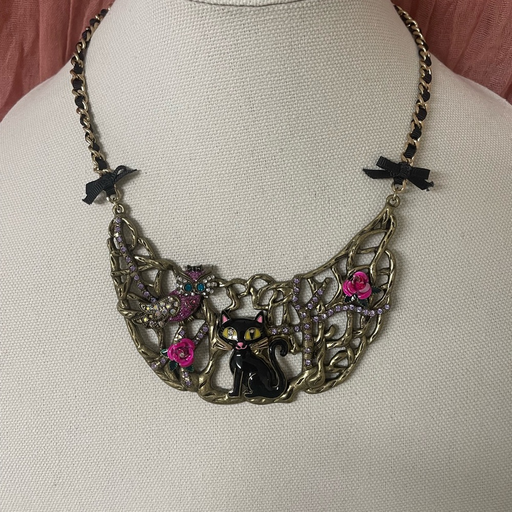 Black Cat and Rose Betsey Johnson Bib Necklace Vintage Halloween